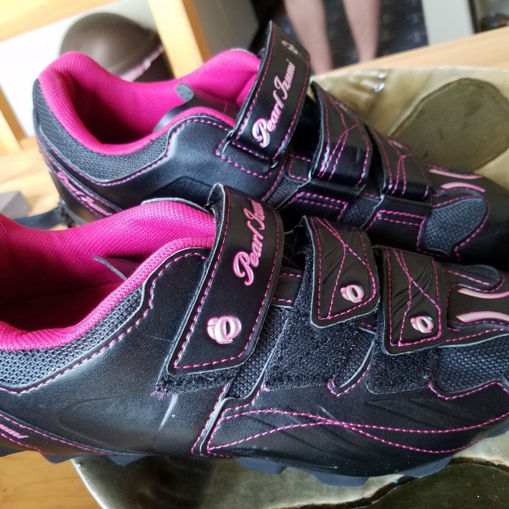 Womens pearl izumi road bike shoes 42 warn twice - Picture 1 of 4